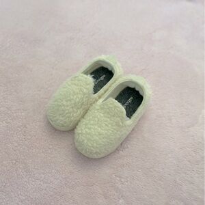 Allbirds Smallbirds Wool Loungers - Natural White Fluffs - Little Kids 7T - New